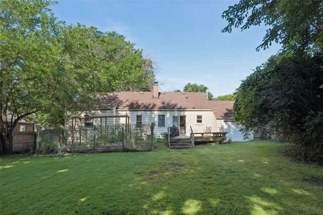 3635 67th Street, Urbandale, IA 50322