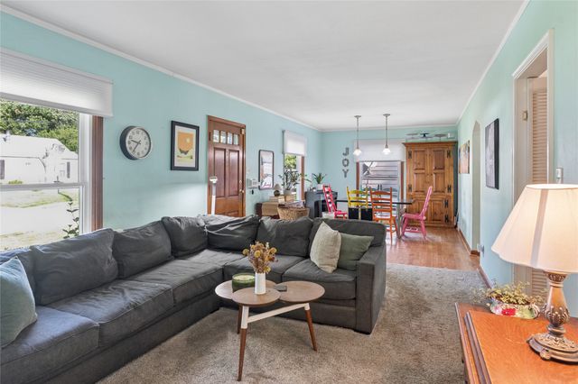 3635 67th Street, Urbandale, IA 50322