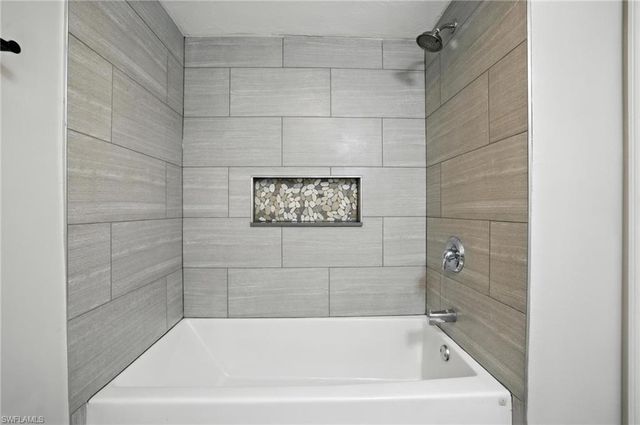 16001 Dublin CIR # 103, Fort Myers, FL 33908