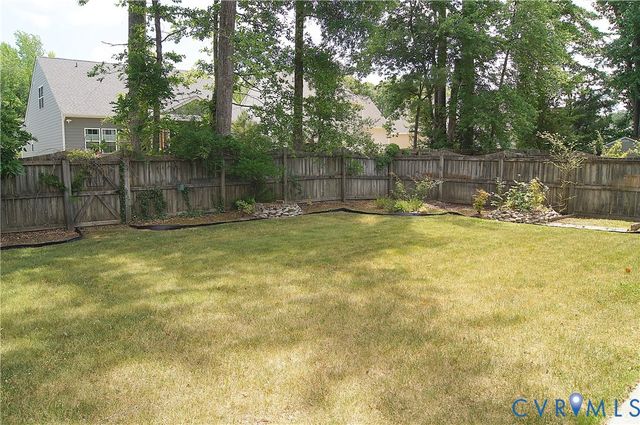 117 N Macon Ter, Ashland, VA 23005