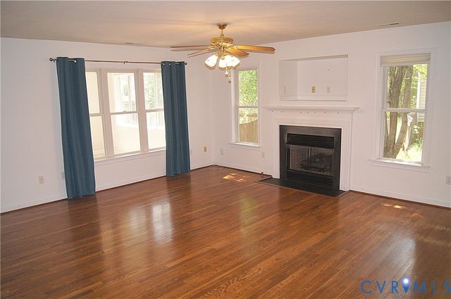117 N Macon Ter, Ashland, VA 23005