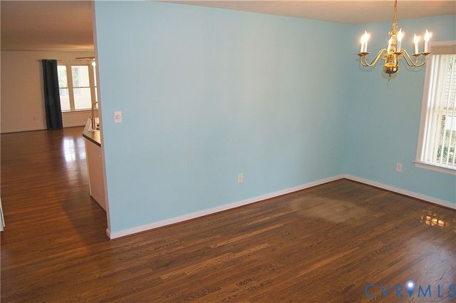 117 N Macon Ter, Ashland, VA 23005