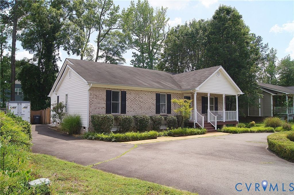117 N Macon Ter, Ashland, VA 23005