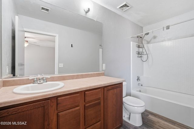 757 S Harry P Stagg Drive, Vail, AZ 85641