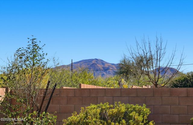 757 S Harry P Stagg Drive, Vail, AZ 85641