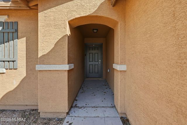 757 S Harry P Stagg Drive, Vail, AZ 85641