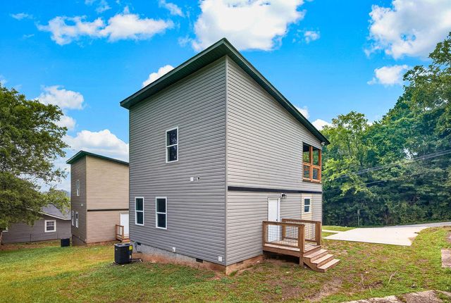 3901 Meadow Lane, Chattanooga, TN 37406