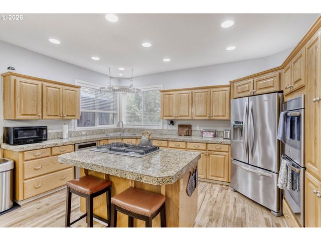 14737 Sw FERN St, Portland, OR 97223