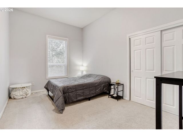 14737 Sw FERN St, Portland, OR 97223