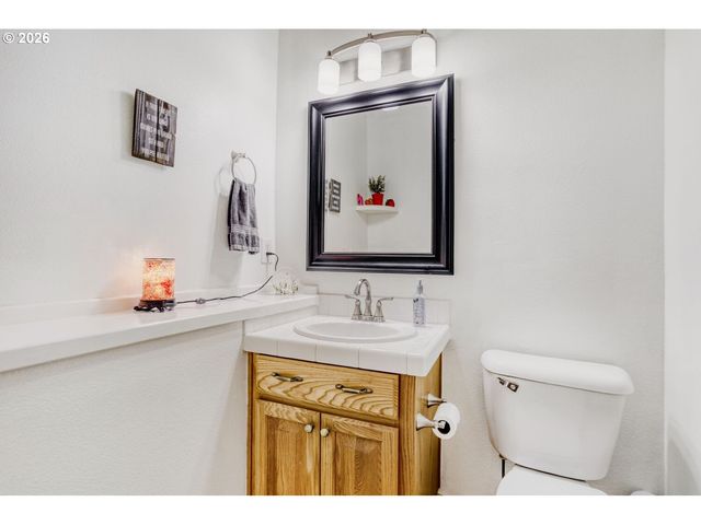 14737 Sw FERN St, Portland, OR 97223