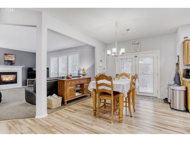 14737 Sw FERN St, Portland, OR 97223