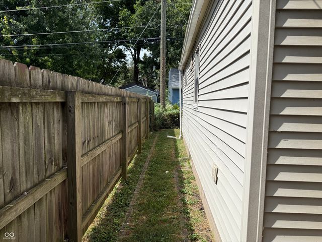 2045 E 49th Street, Indianapolis, IN 46205