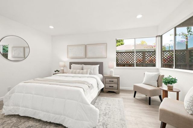 1052 Delna Manor Lane 1052, San Jose, CA 95128