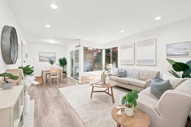 1052 Delna Manor Lane 1052, San Jose, CA 95128
