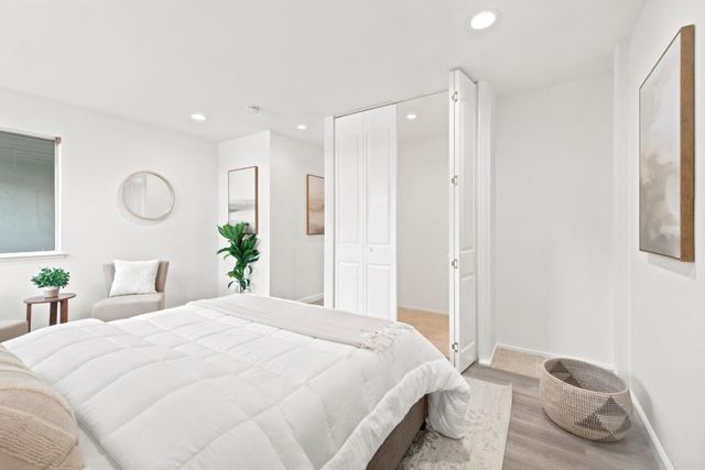 1052 Delna Manor Lane 1052, San Jose, CA 95128