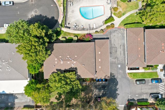 1052 Delna Manor Lane 1052, San Jose, CA 95128