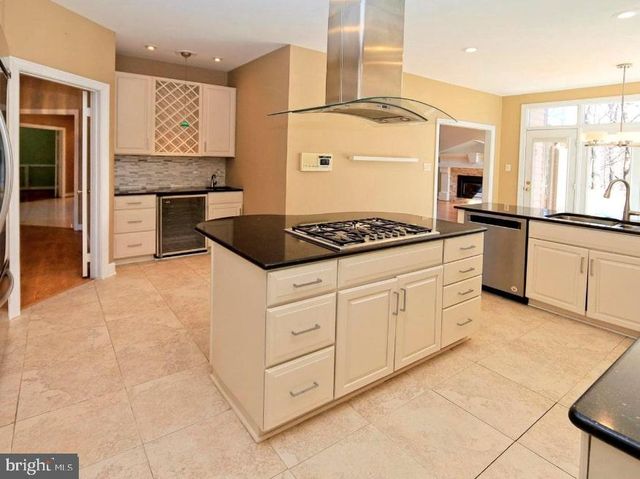1307 STAMFORD WAY, Reston, VA 20194