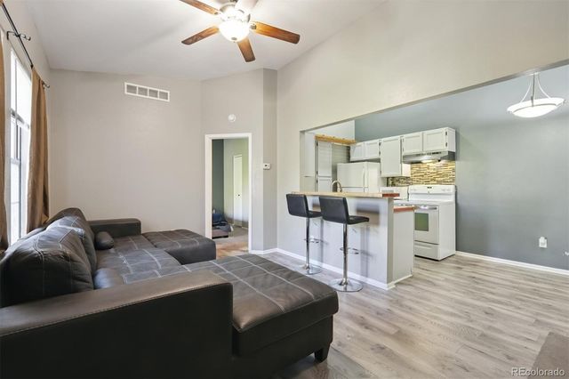 5321 W 76th Avenue 322, Arvada, CO 80003