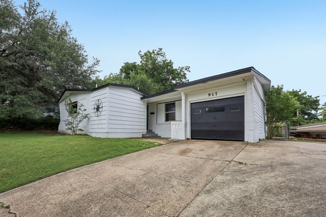 917 8th Street, Grand Prairie, TX 75050