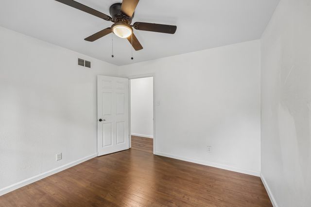 917 8th Street, Grand Prairie, TX 75050