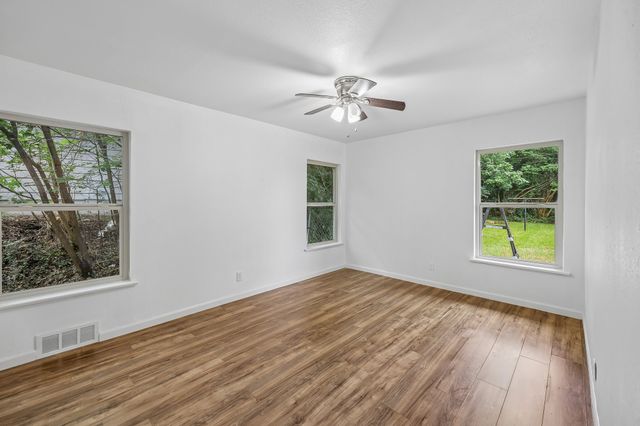 917 8th Street, Grand Prairie, TX 75050