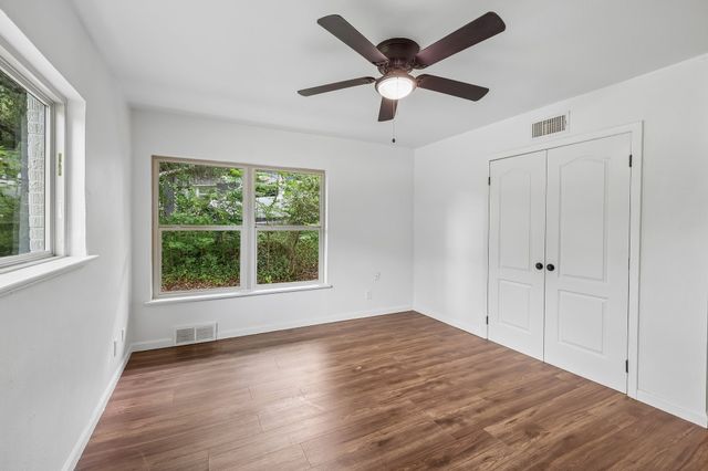 917 8th Street, Grand Prairie, TX 75050