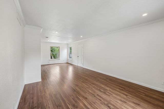 917 8th Street, Grand Prairie, TX 75050