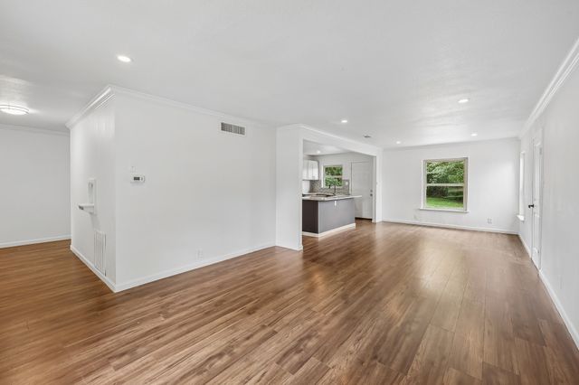 917 8th Street, Grand Prairie, TX 75050