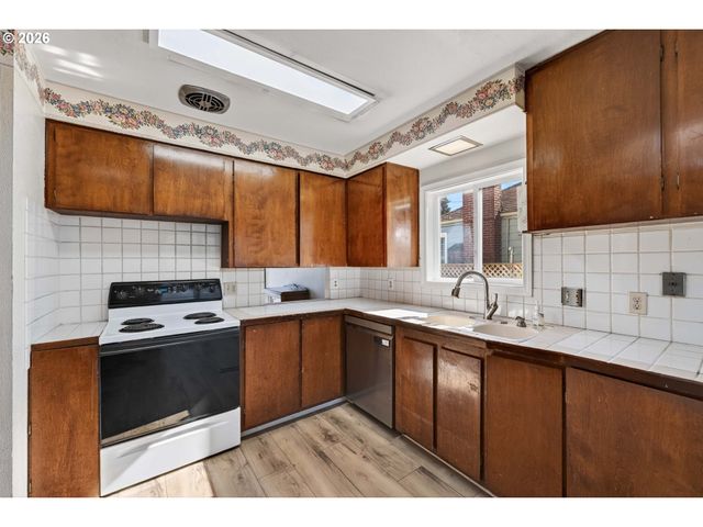 6847 N DENVER Ave, Portland, OR 97217