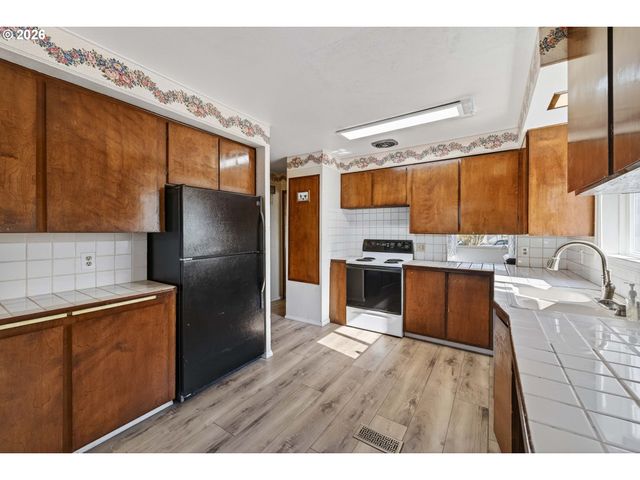 6847 N DENVER Ave, Portland, OR 97217