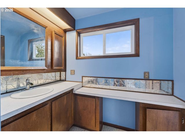 6847 N DENVER Ave, Portland, OR 97217