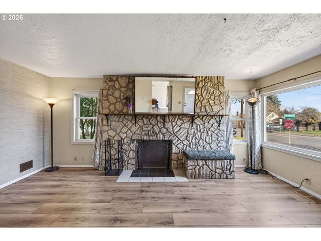 6847 N DENVER Ave, Portland, OR 97217