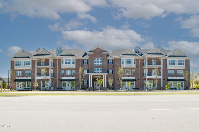 1200 Gathering Park Circle 302, Cary, NC 27519