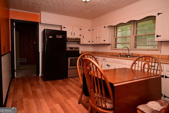 6698 Baker Drive, Lithia Springs, GA 30122