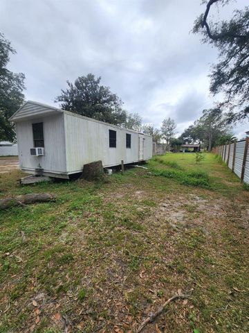 2102 SYDNEY DOVER ROAD, Dover, FL 33527