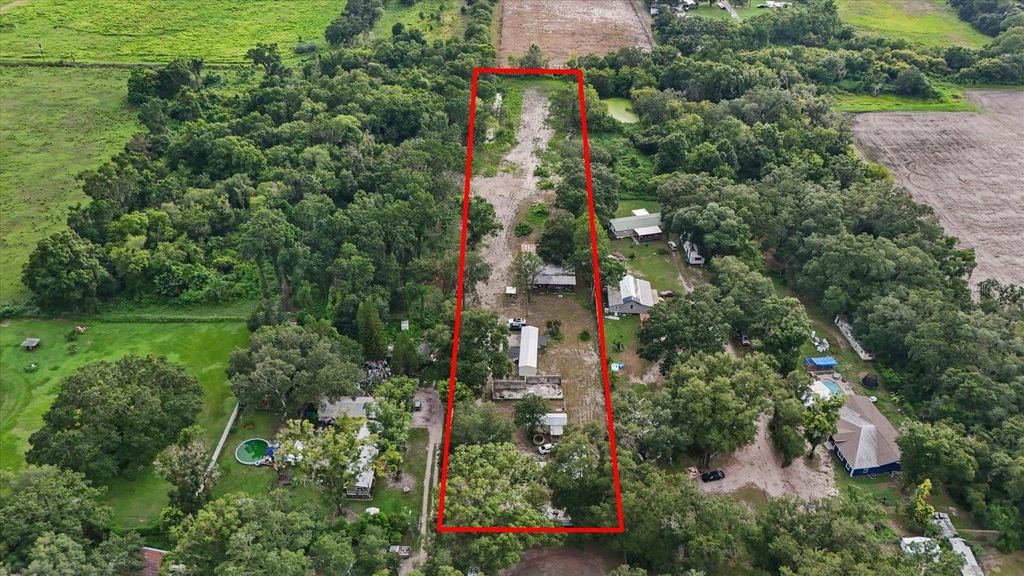 2102 SYDNEY DOVER ROAD, Dover, FL 33527