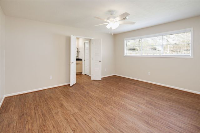 1211 North Ridgefield Circle, College Station, TX 77840