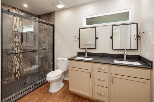 1211 North Ridgefield Circle, College Station, TX 77840