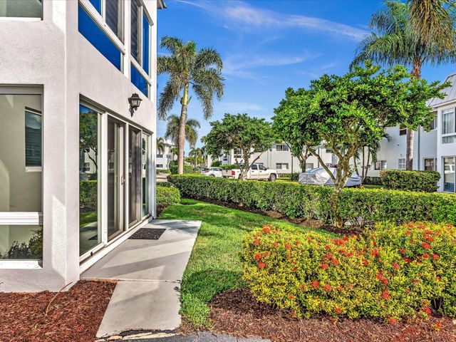 30 Colonial Club Drive 101, Boynton Beach, FL 33435