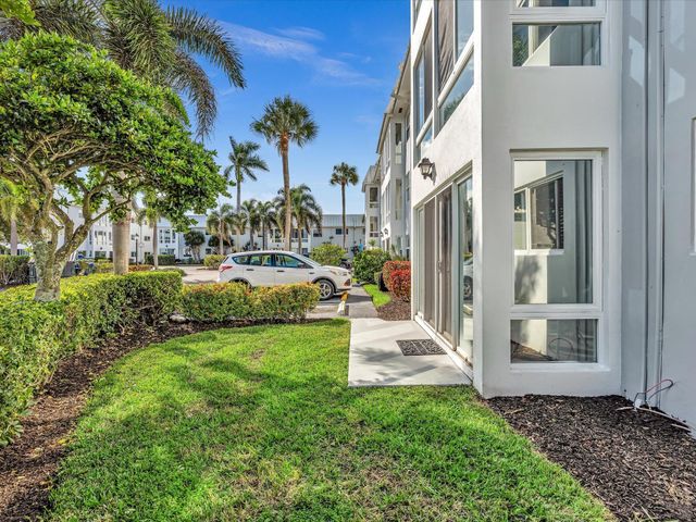 30 Colonial Club Drive 101, Boynton Beach, FL 33435