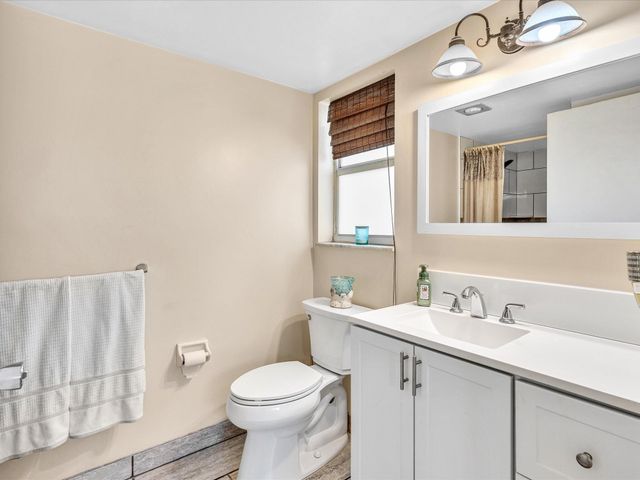 30 Colonial Club Drive 101, Boynton Beach, FL 33435