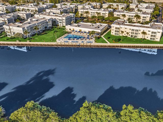 30 Colonial Club Drive 101, Boynton Beach, FL 33435