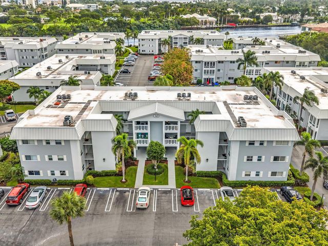 30 Colonial Club Drive 101, Boynton Beach, FL 33435