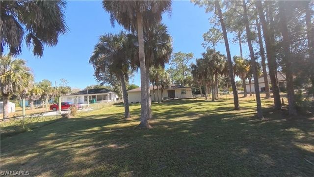 231 14th ST NE, Naples, FL 34120