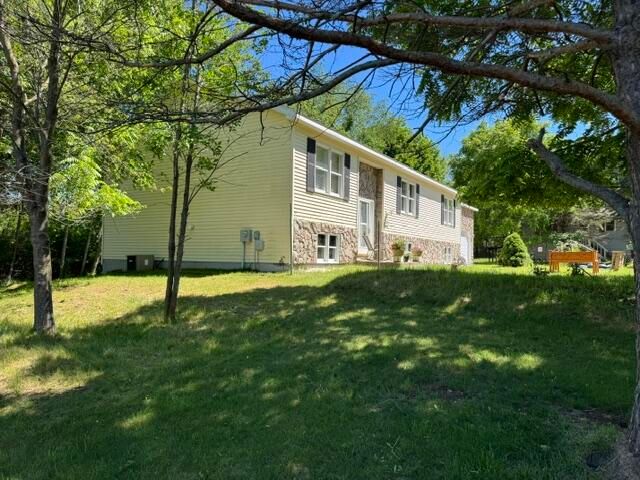1021 Orchard Avenue, Casco Twp, MI 49090