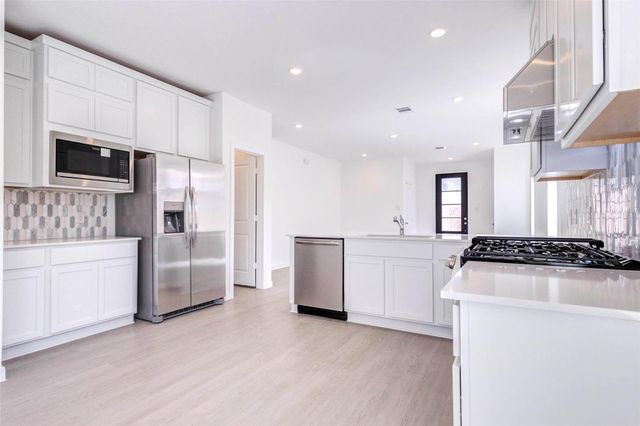 27410 Sweetwater Bay Drive, Katy, TX 77493