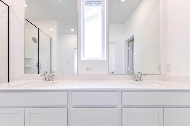 27410 Sweetwater Bay Drive, Katy, TX 77493