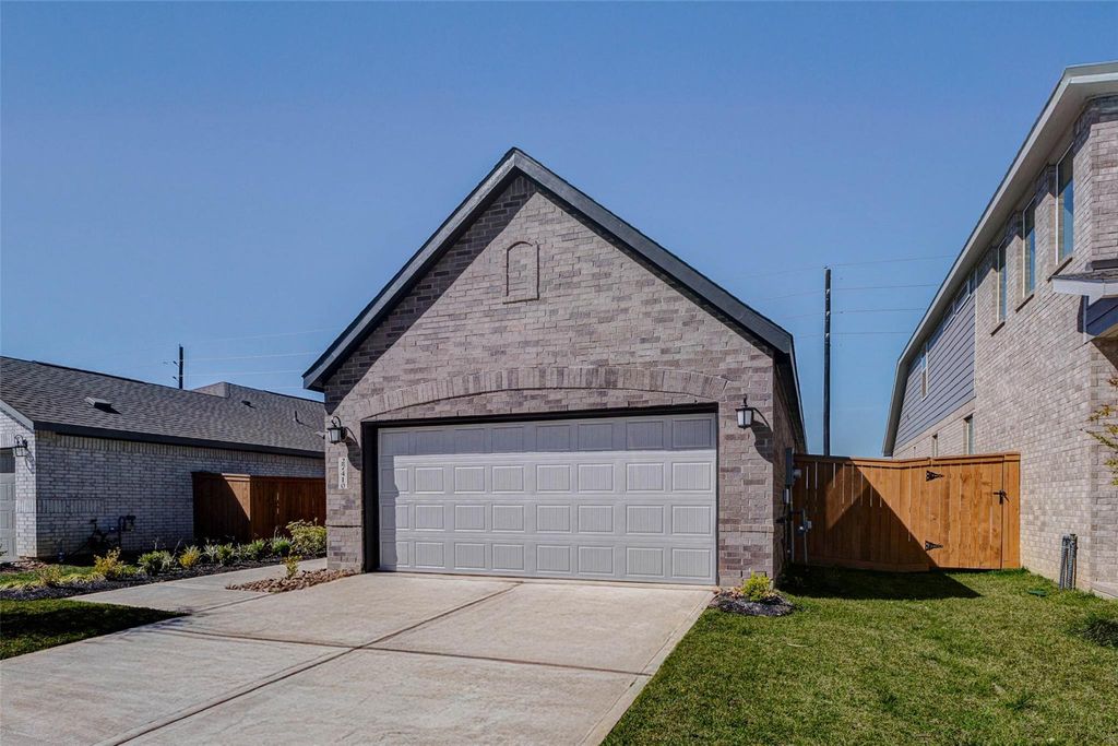 27410 Sweetwater Bay Drive, Katy, TX 77493