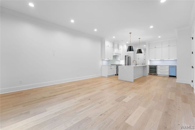 2211 Paul W Bryant, Tuscaloosa, AL 35401