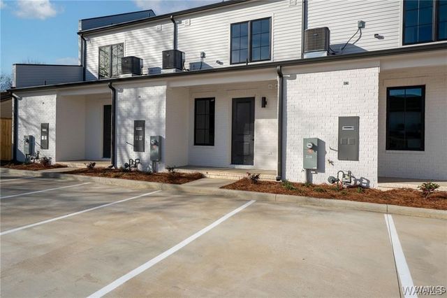 2211 Paul W Bryant, Tuscaloosa, AL 35401